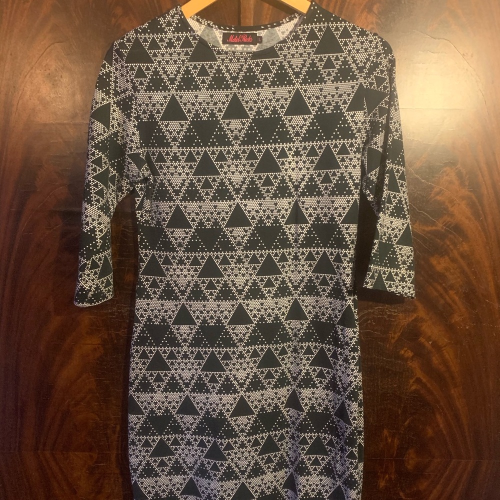 Perfect dress for Holiday Season!